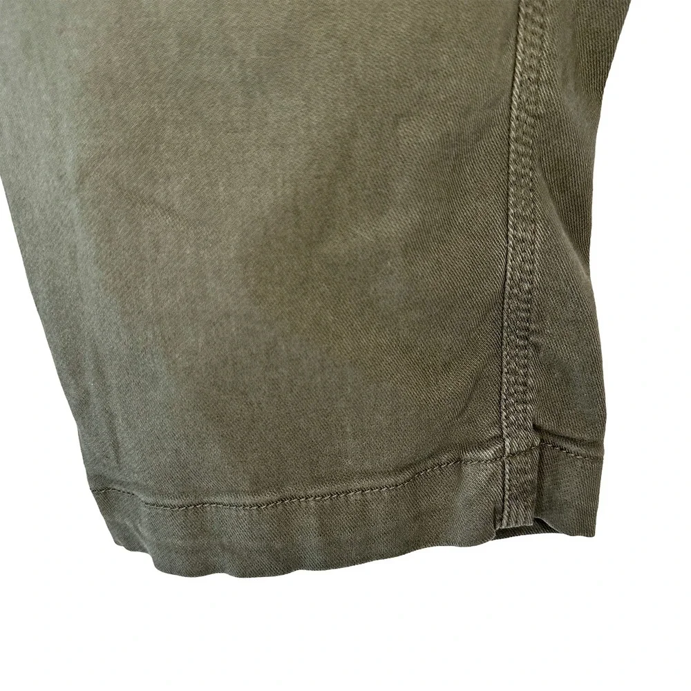 FAHERTY Straight Leg Pull-on Traveler Pant • Medium • olive • gorpcore utility